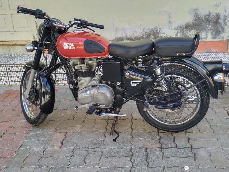 royal Enfield 3...