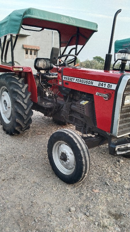 tractor vecvana...