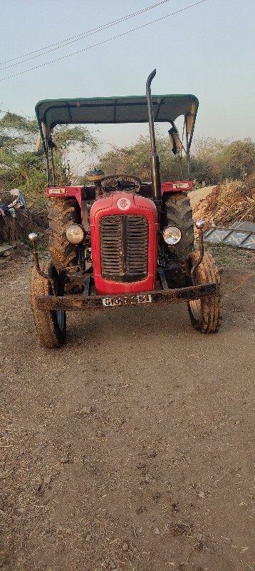 આ ટ્રેક્ટર વેચવ...