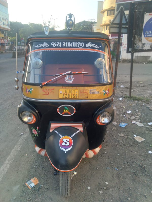 piyagio riksha...