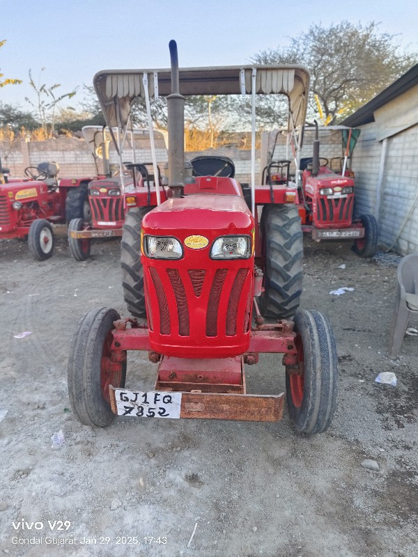 Mahindra 275Di...