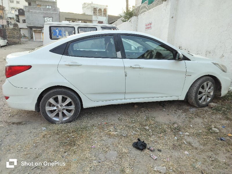 Hyundai Verna