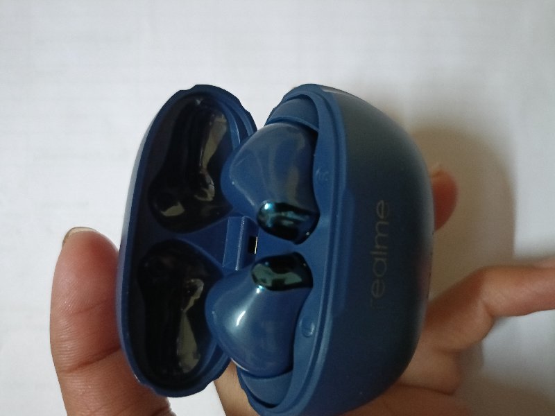 earbuds realme