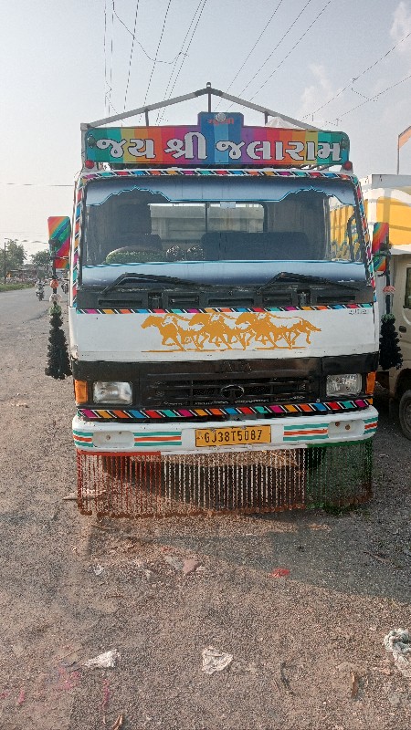 ગાડી ભાડે આપવાન...