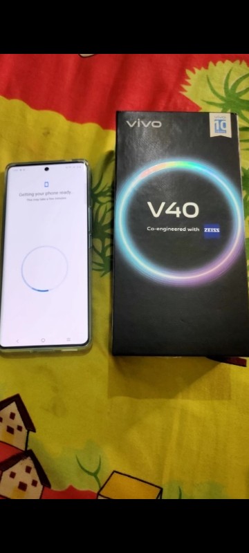 Vivo V40