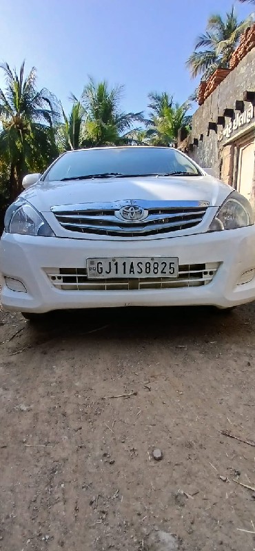 toyota inova વે...