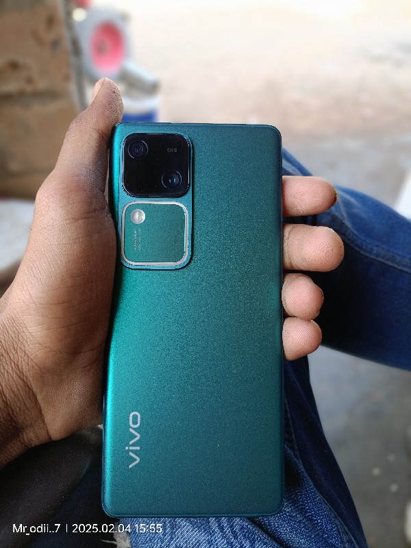 Vivo v 30 3 mon...