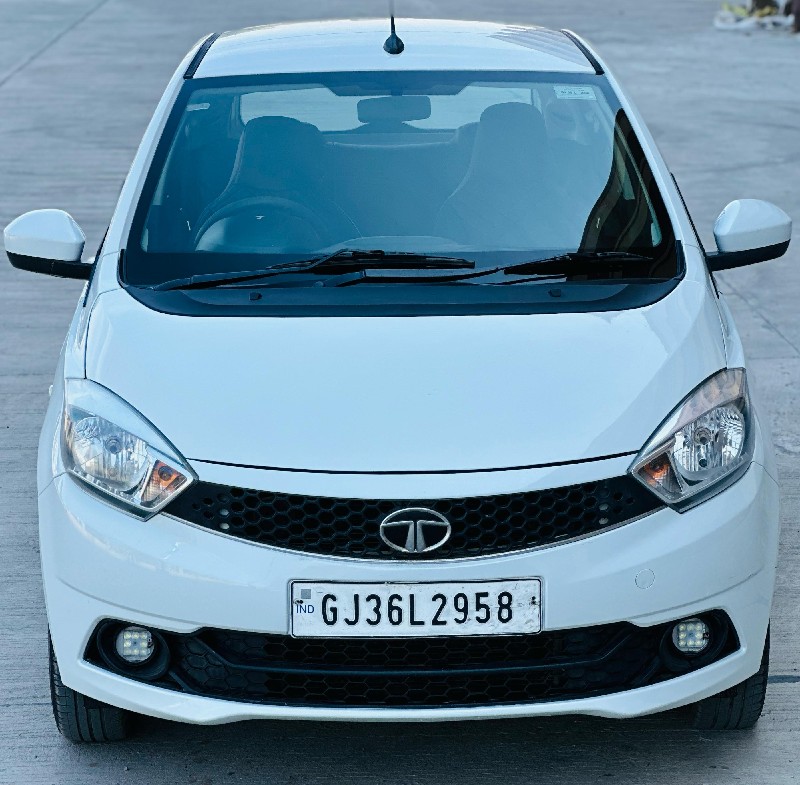 TATA TIAGO XT...