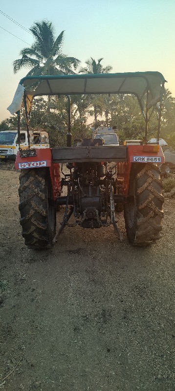 આ ટ્રેક્ટર વેચવ...