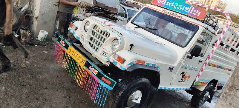 mahindra bolero...