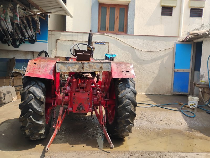 Mahindra B275 d...