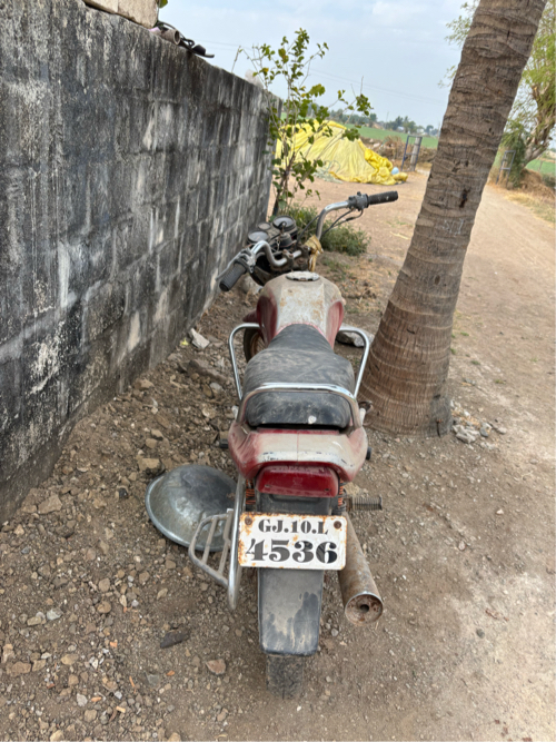 Kavasaki bajaj...