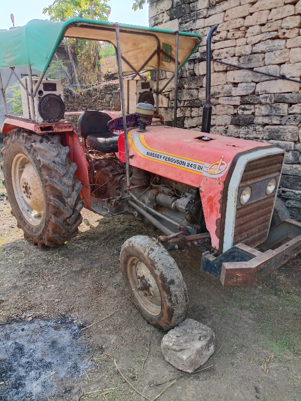 tractor Yasho