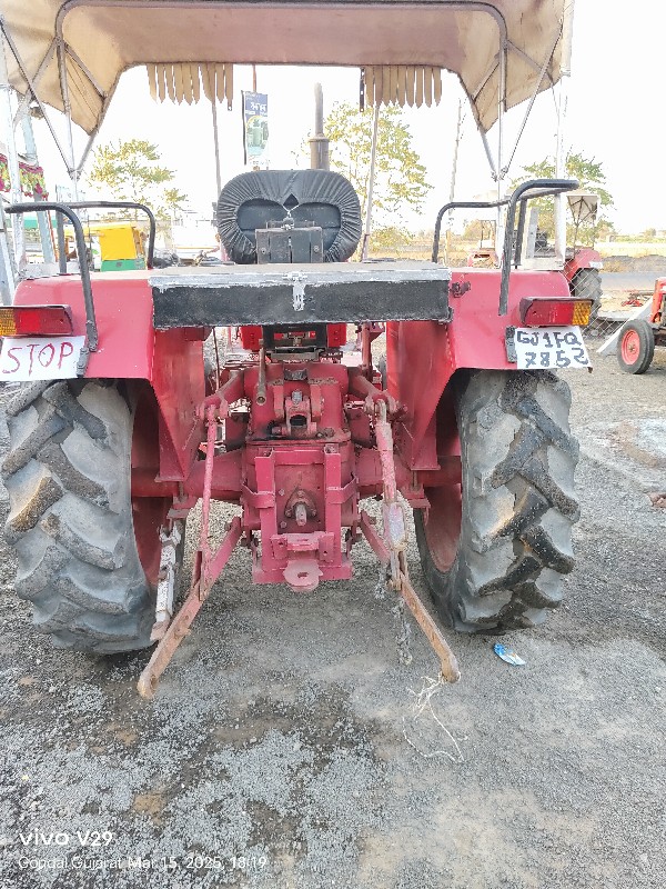 Mahindra 275Di...