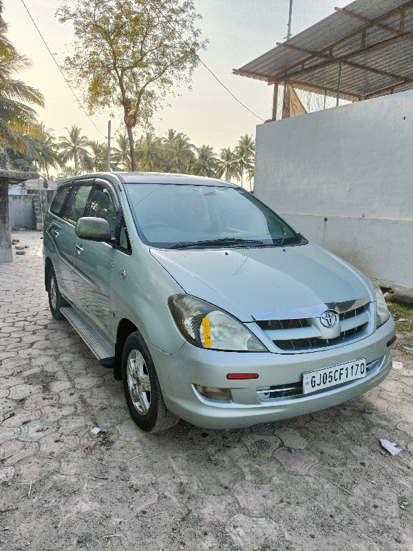 INNOVA 2.5V