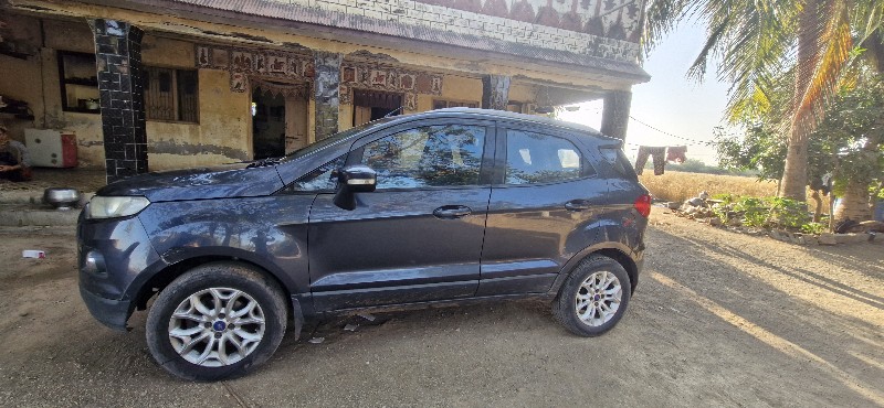 ford ecosport 2...