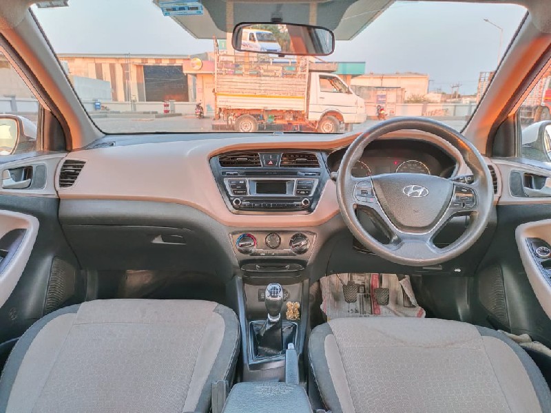 I20 magna plus...