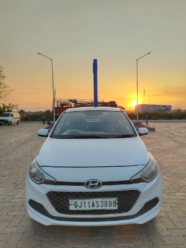 I20 magna plus...