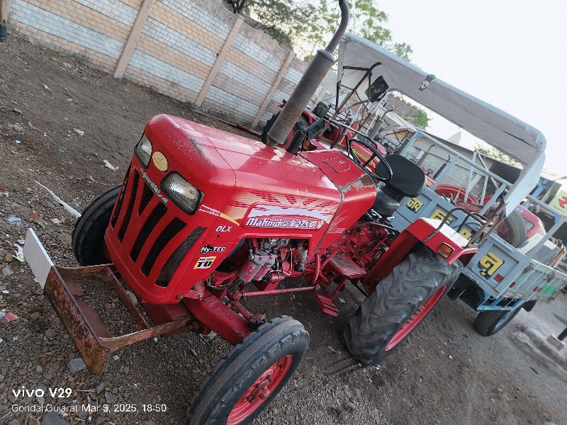 Mahindra 275Di...