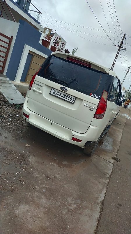 Mahindra xylo E...