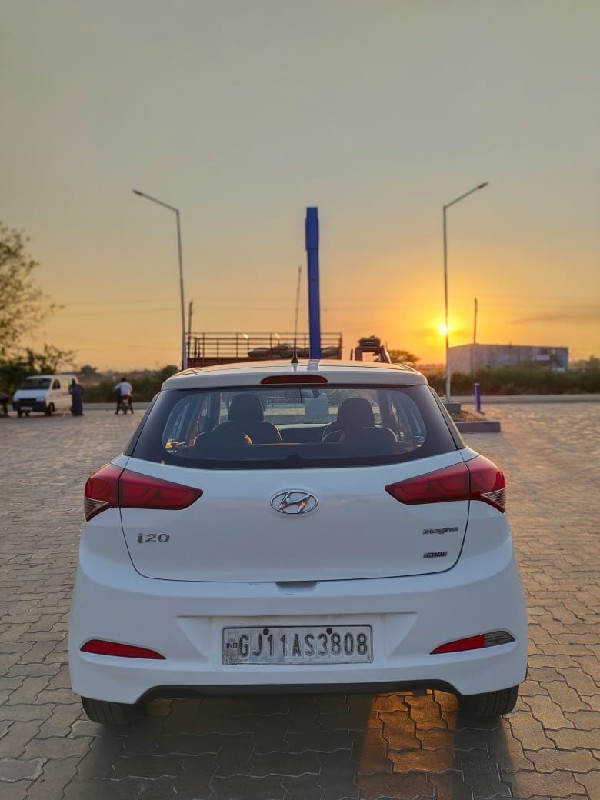 I20 magna plus...