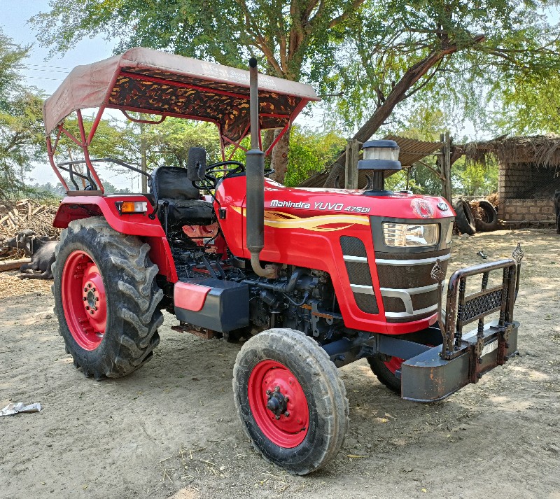 Mahindra Yuvo 4...