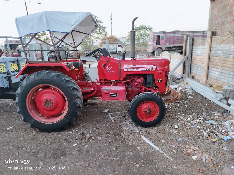 Mahindra 275Di...