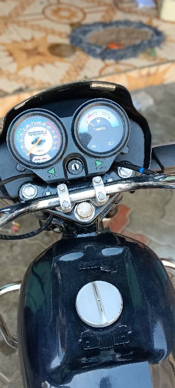 સ્પલેન્ડર +