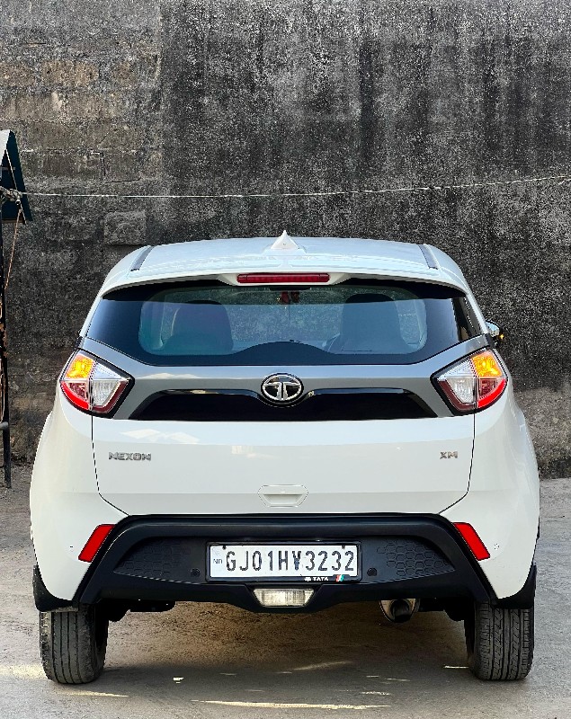 Tata Nexon XM 1...