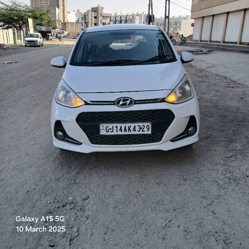 hyundai grand i...