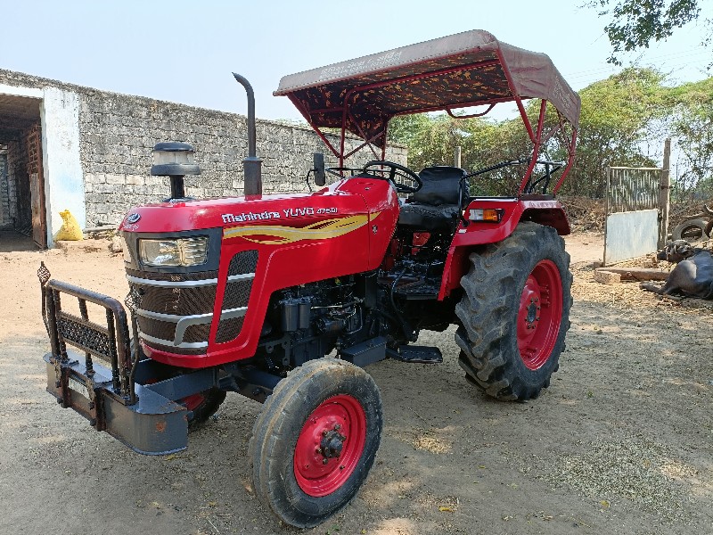 Mahindra Yuvo 4...