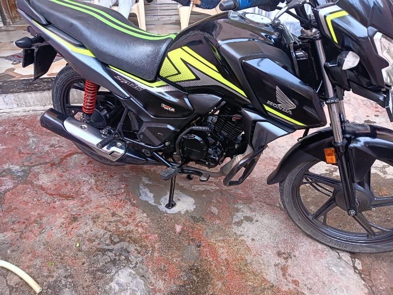 honda shine sp...