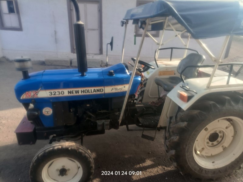 NEW HOLLAND NX...