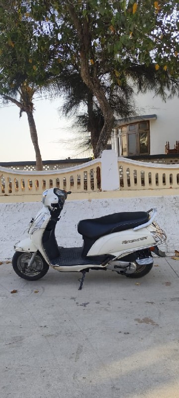 Suzuki access 1...