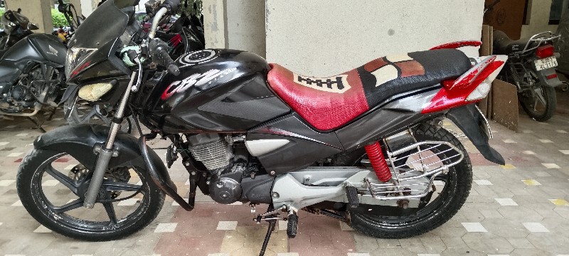 CBZ xtreme 150...