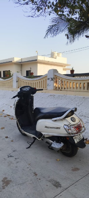 Suzuki access 1...