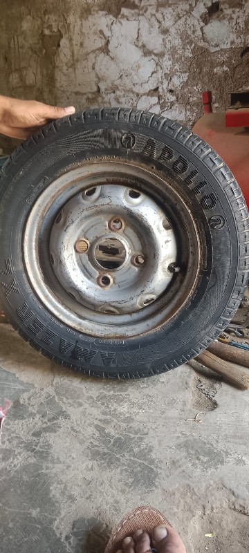 આખુ ટાયર અલ્ટો,...