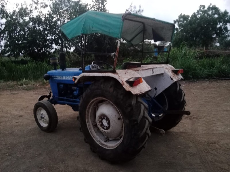 3600 ford વેચવા...