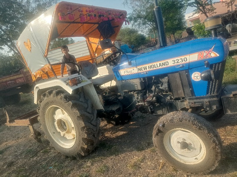 tractor New Hol...