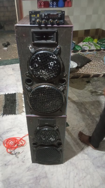 speakers tap