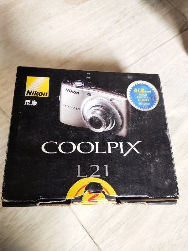 Nikon COOLPIX L...