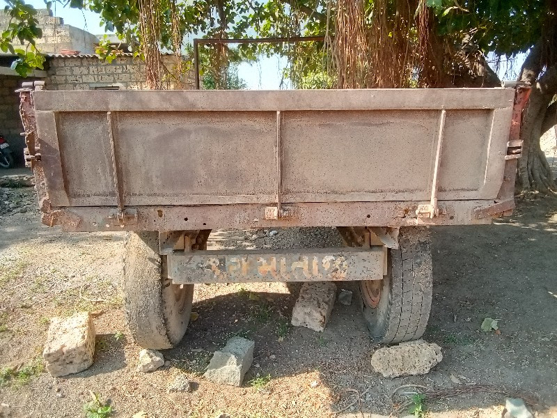 ટોલી. વેચવાની છ...