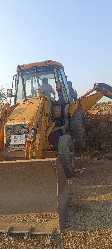 JCB 600000