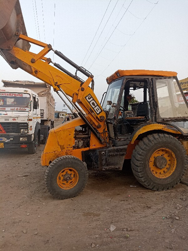 2011 jcb engin