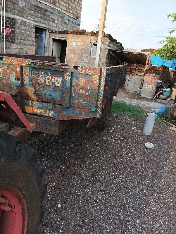 ટ્રોલી વેચવાની...