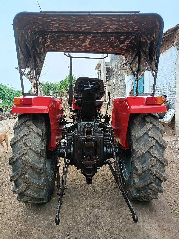 7250 di Massey...