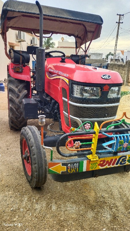 mahindra yuvo 4...