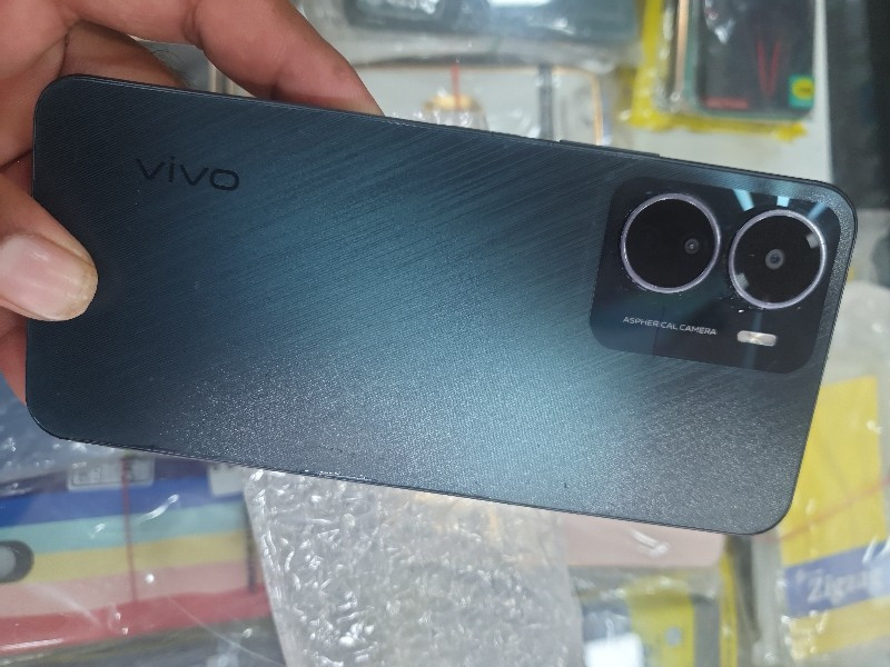 vivo y16