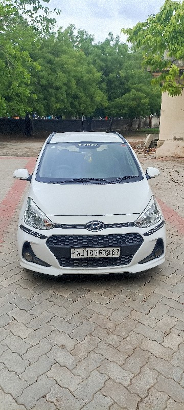 Hyundai grand i...