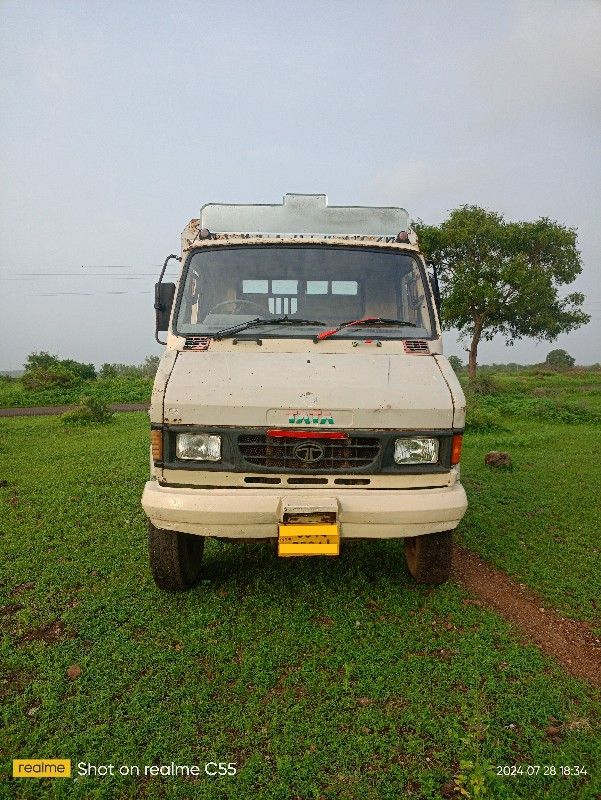 TATA 407